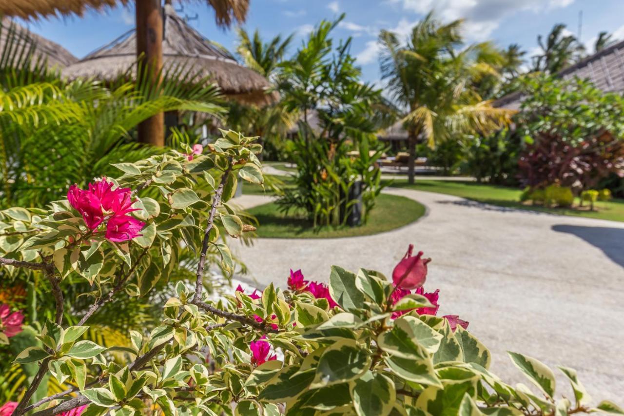 Emocean Beach Boutique Dive Resort Amed Buitenkant foto