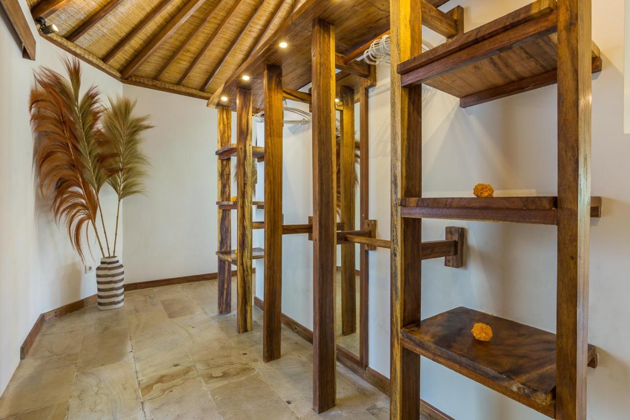 Emocean Beach Boutique Dive Resort Amed Buitenkant foto