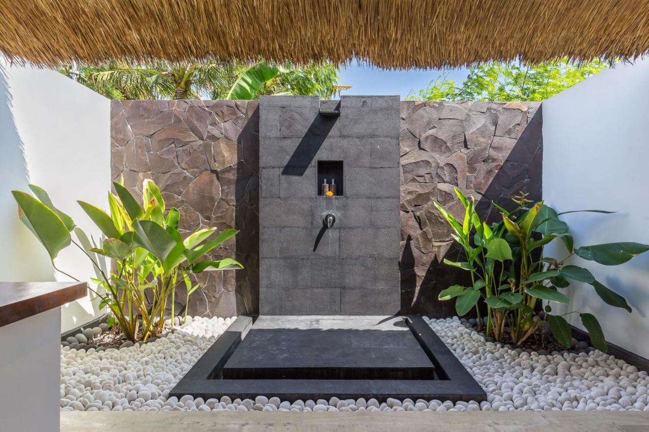 Emocean Beach Boutique Dive Resort Amed Buitenkant foto